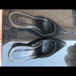 👠 NORDSTROM BOOTIE HEELS